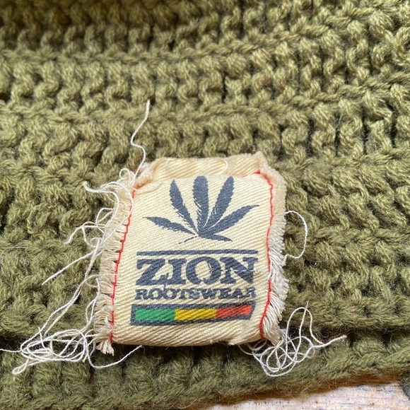 Zion rootswear green toboggan skull cap knitted beanie hat - Picture 3 of 8